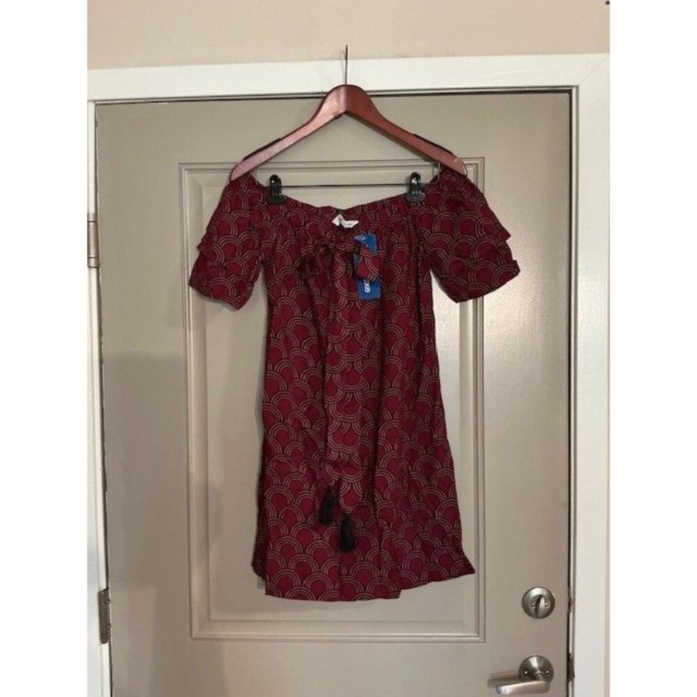 La Mer Luxe Off the Shoulder Jules Dress in Cannes Crimson Black Sz M NWT ***